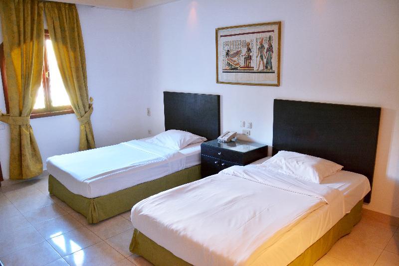 Desert View Курортный комплекс 3*